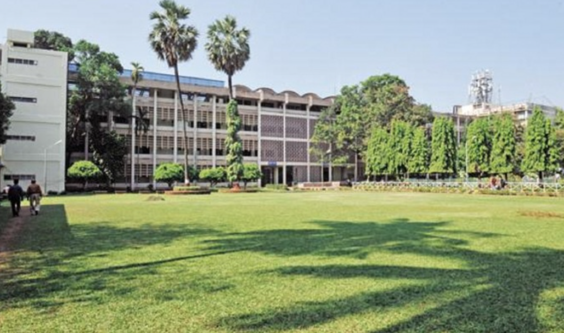 IIT Bombay sees 21 international offers on Day 1 of final placements