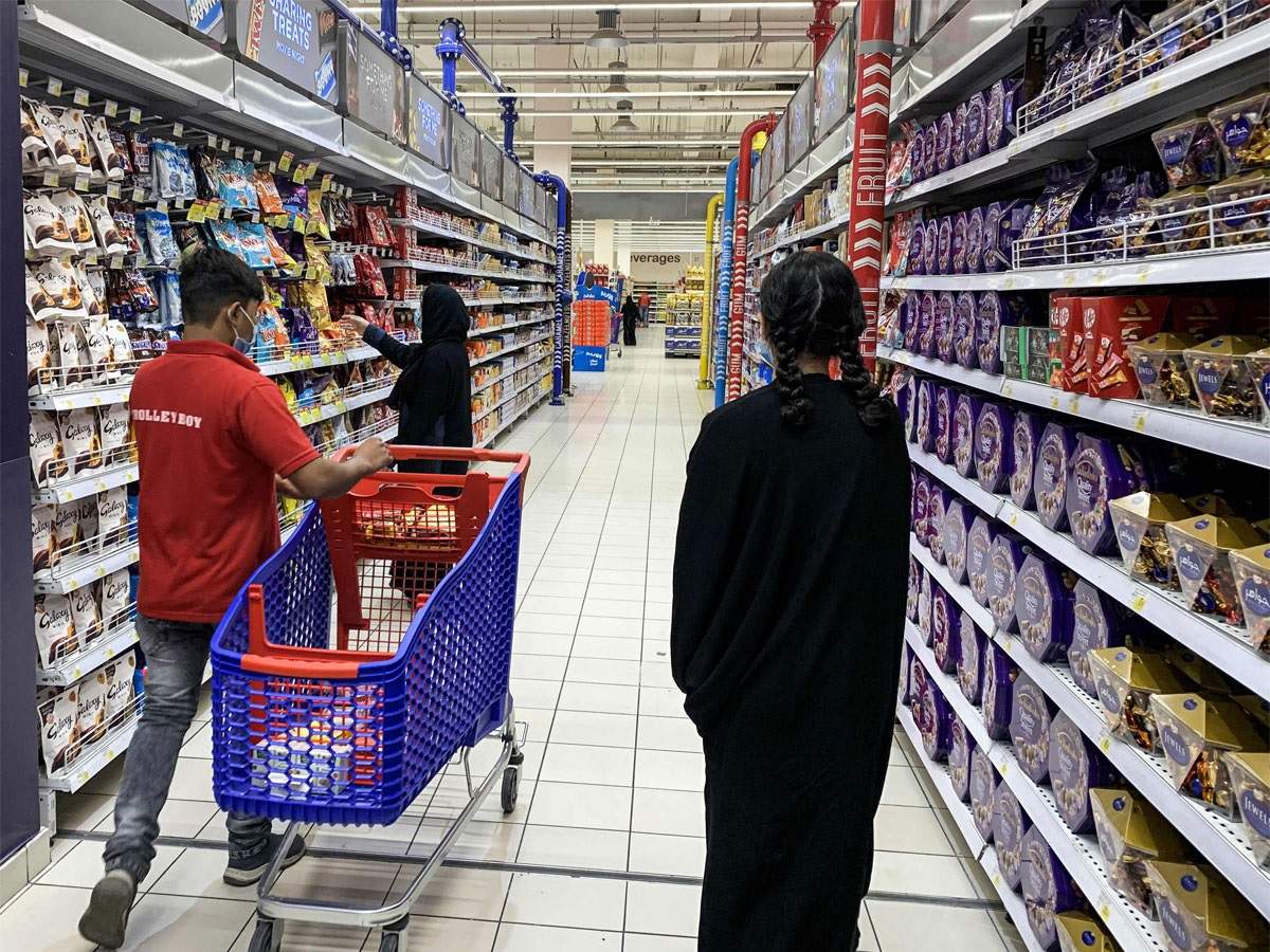 Saudi non-oil private sector keeps growing as COVID-19 impact eases: PMI