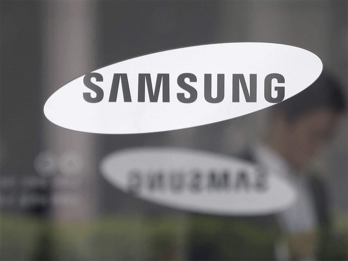 Samsung heir faces 9 years in prison over bribery case