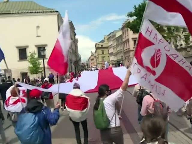 Protests in Ukraine, Poland in support of Belarus activists