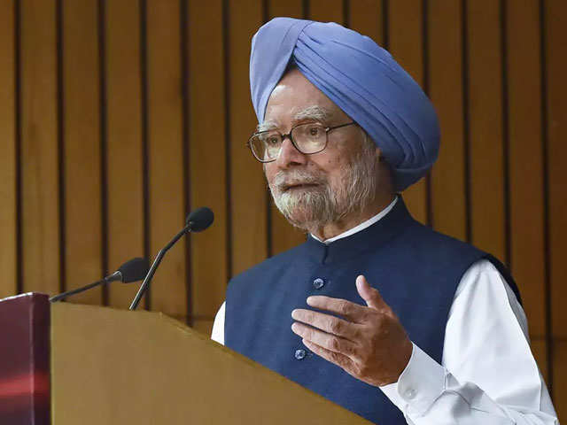 Congress panel meet to decide stand on J-K all-party meeting with PM Modi; former PM Manmohan Singh to chair the meet