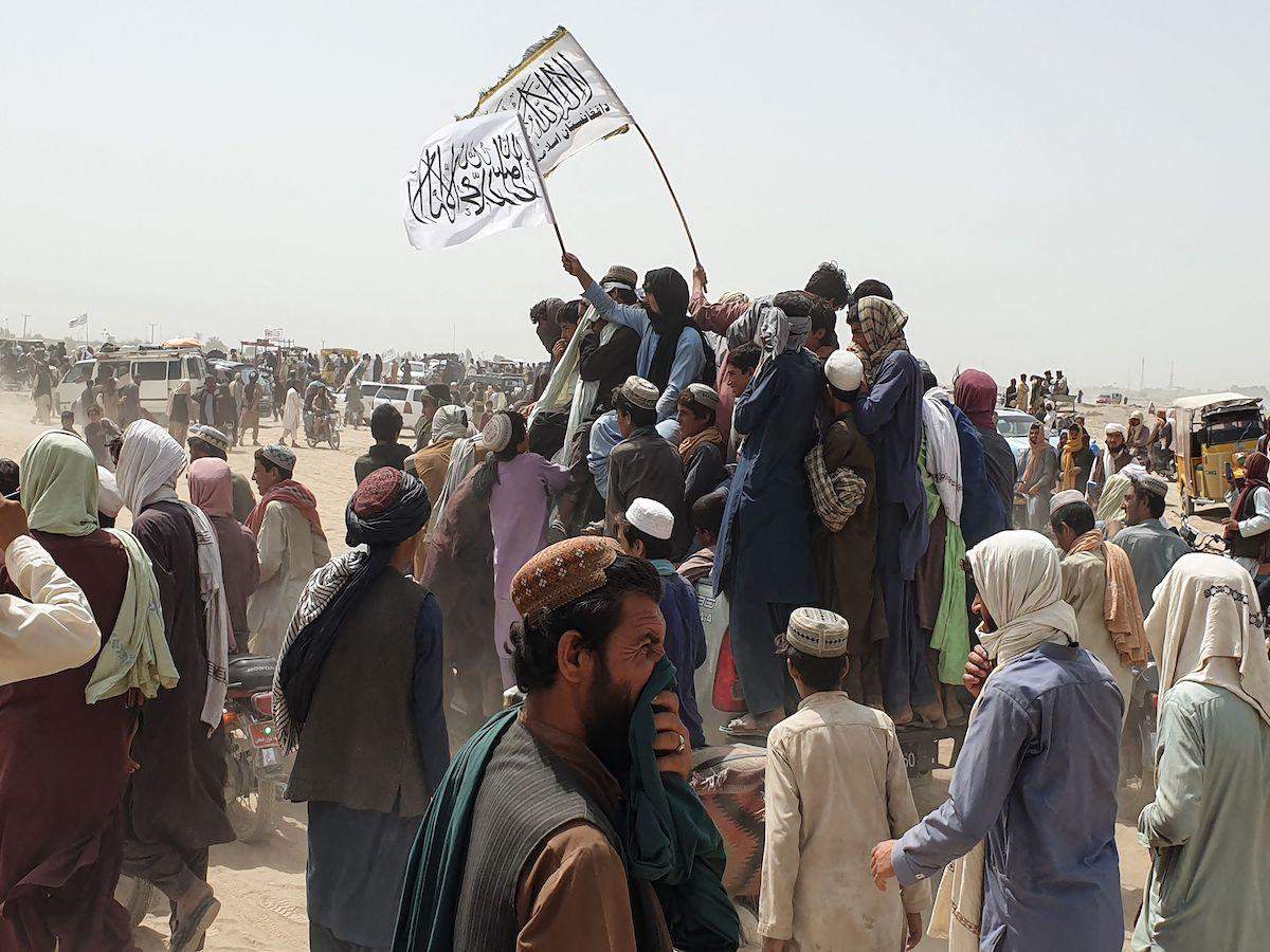 Afghan economy heads towards crisis following Taliban capture of border trade points