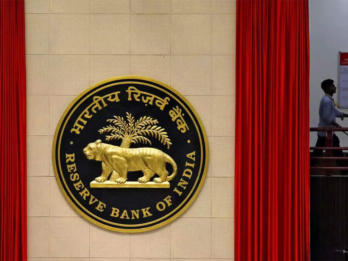 Bankers welcome RBI stance amid Omicron fears, measures on digital payments