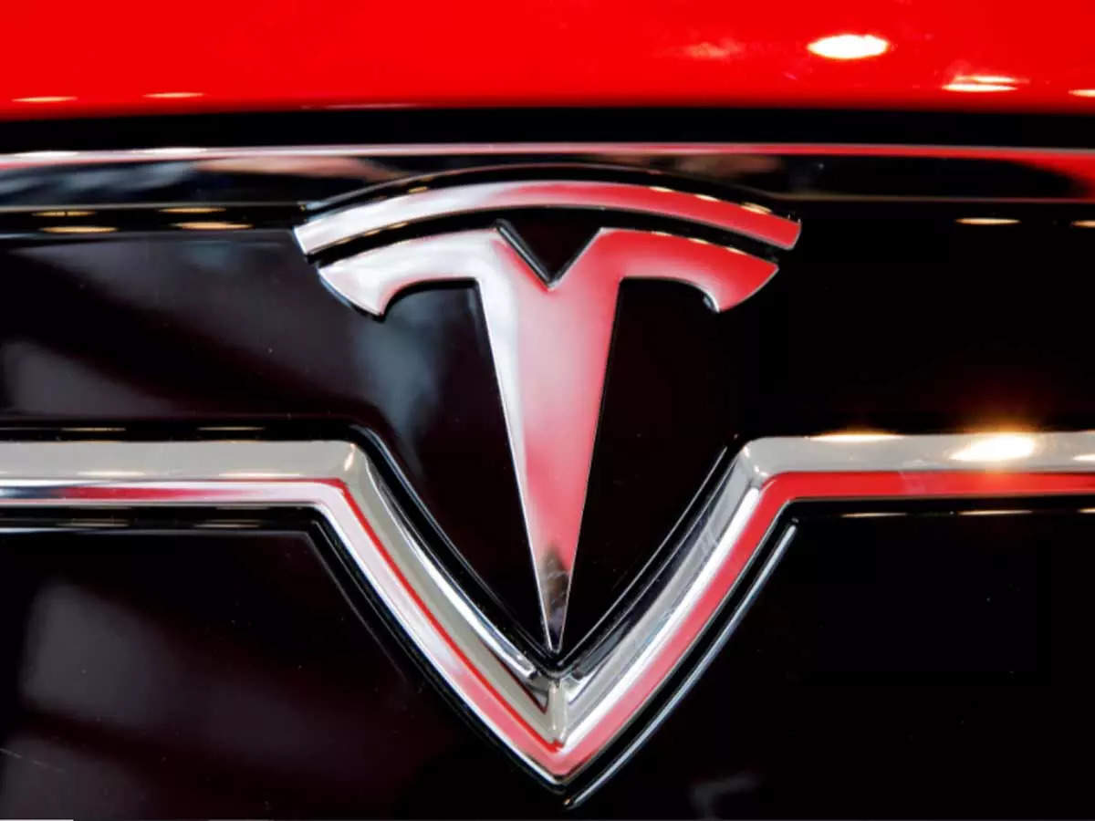 Teen hackers claim to have taken control of 25 Teslas worldwide