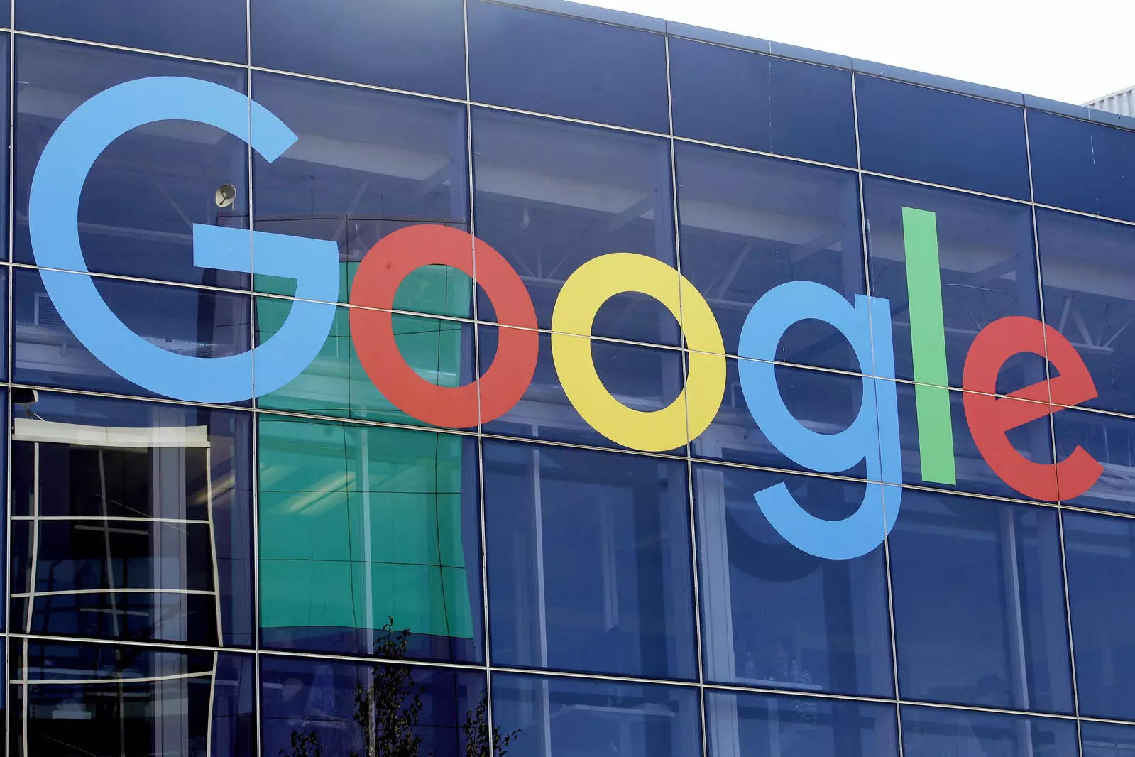 Three US states, DC sue Google over location-tracking