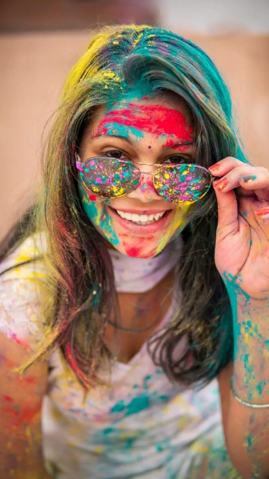 Holi: Holi 2022: Here's How To Protect Your Eyes From Harmful ...