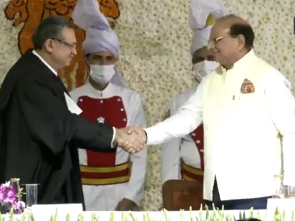Watch: Vinai Kumar Saxena takes oath as 22nd Lieutenant Governor of Delhi