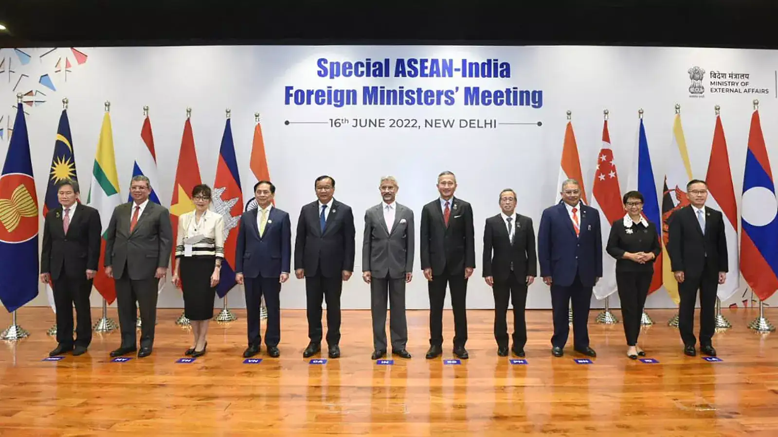 India-Asean explore widespread cooperation