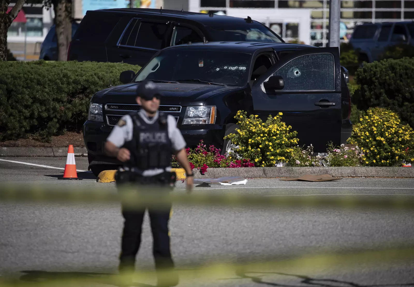 Canada police report multiple shootings; suspect in custody