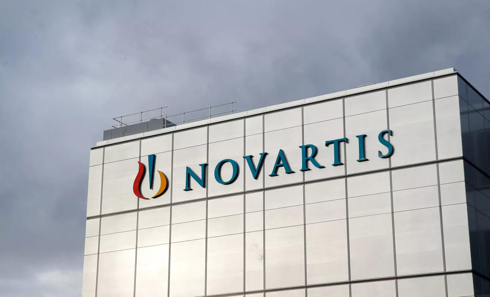 Swiss drugmaker Novartis to spin off generics unit Sandoz