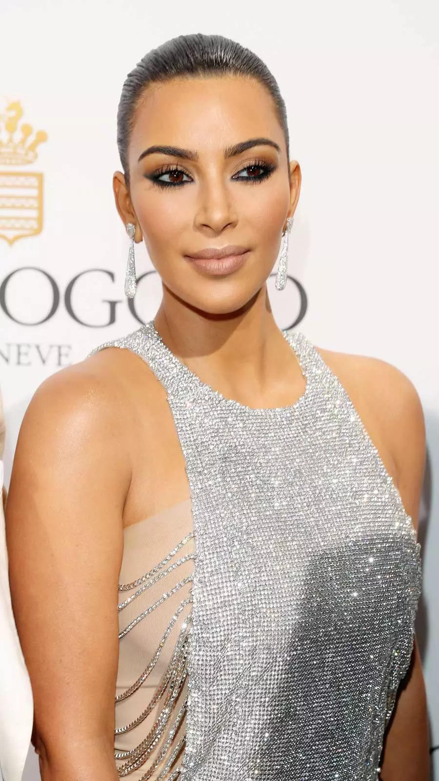 Kim Kardashian buys Malibu Beach house for $70 Million. What is so special in new residence?