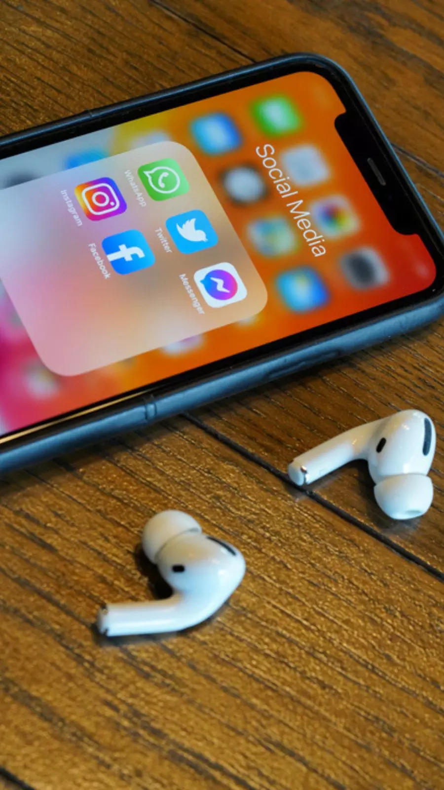 Airpods 2: New Charging Case, Lanyard Loop: Here's What Is New About AirPods Pro |