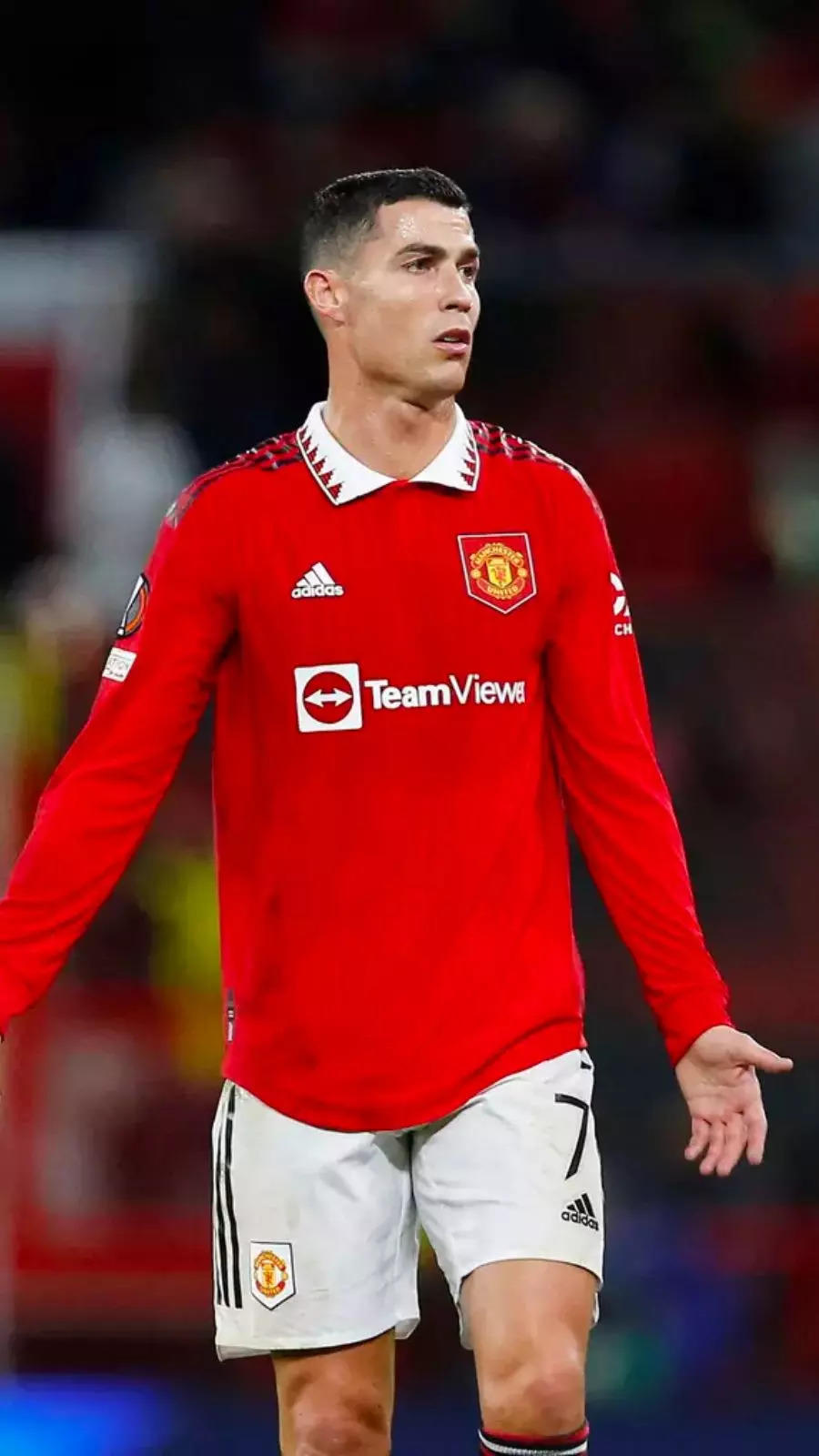 Former Manchester United star Cristiano Ronaldo 'offered' huge £186m  contract and more transfer rumours - Manchester Evening News