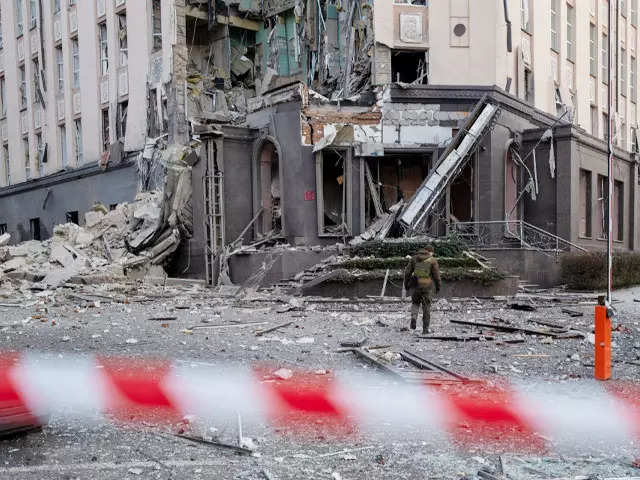 Russia-Ukraine war: Kyiv attacked on New Year eve; 1 killed, 20 injured