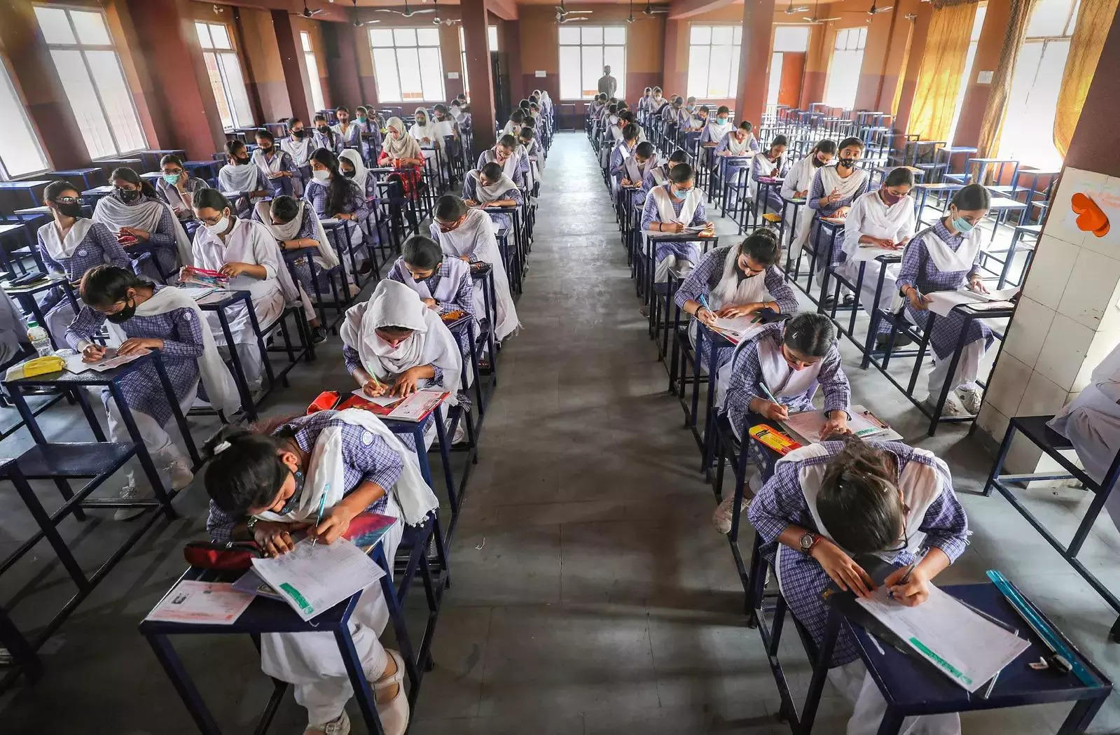 Board exams for Classes 5, 8: Supreme Court refuses to stay Karnataka high court order