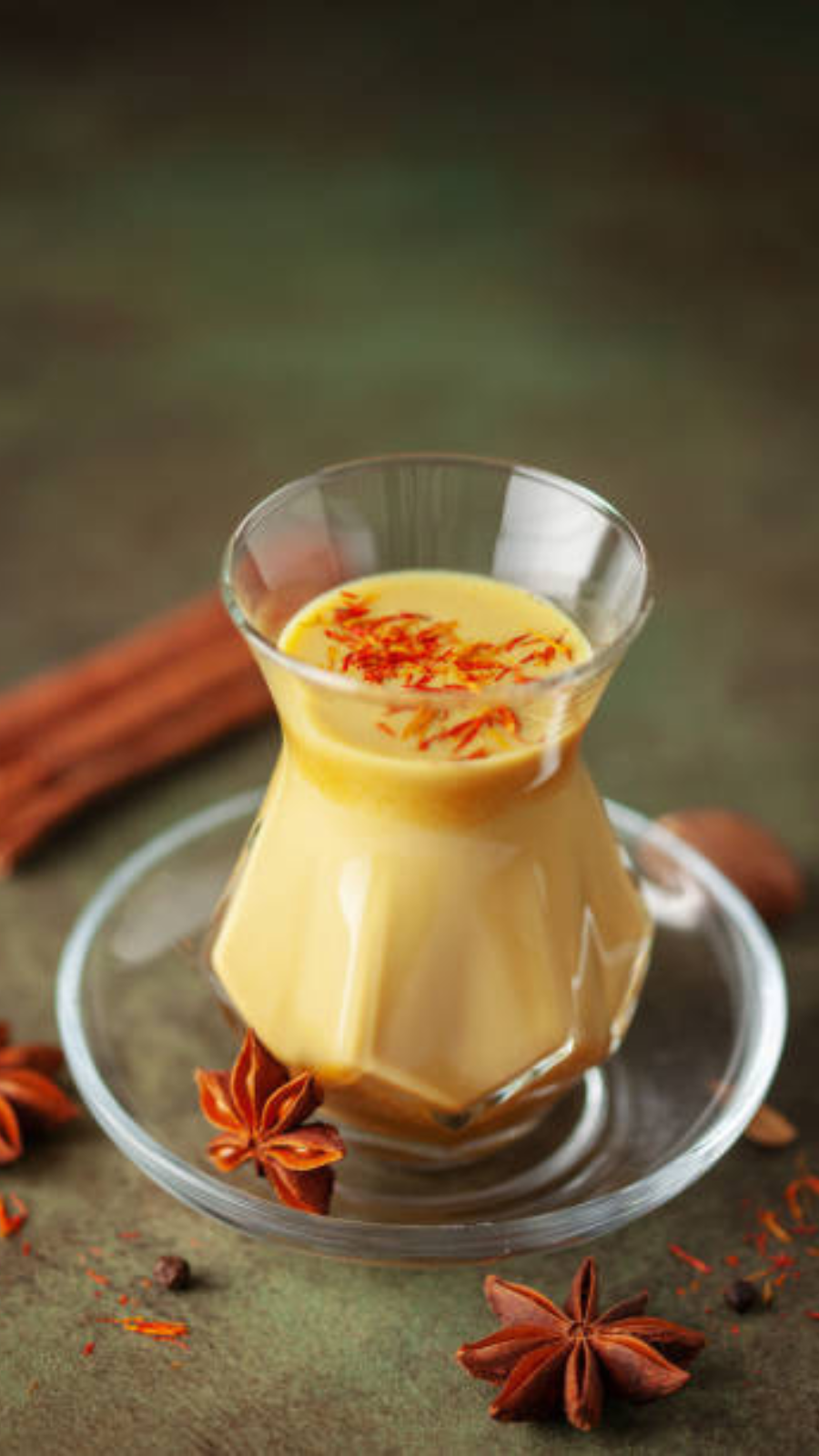 7 health benefits of drinking haldi doodh everyday at night