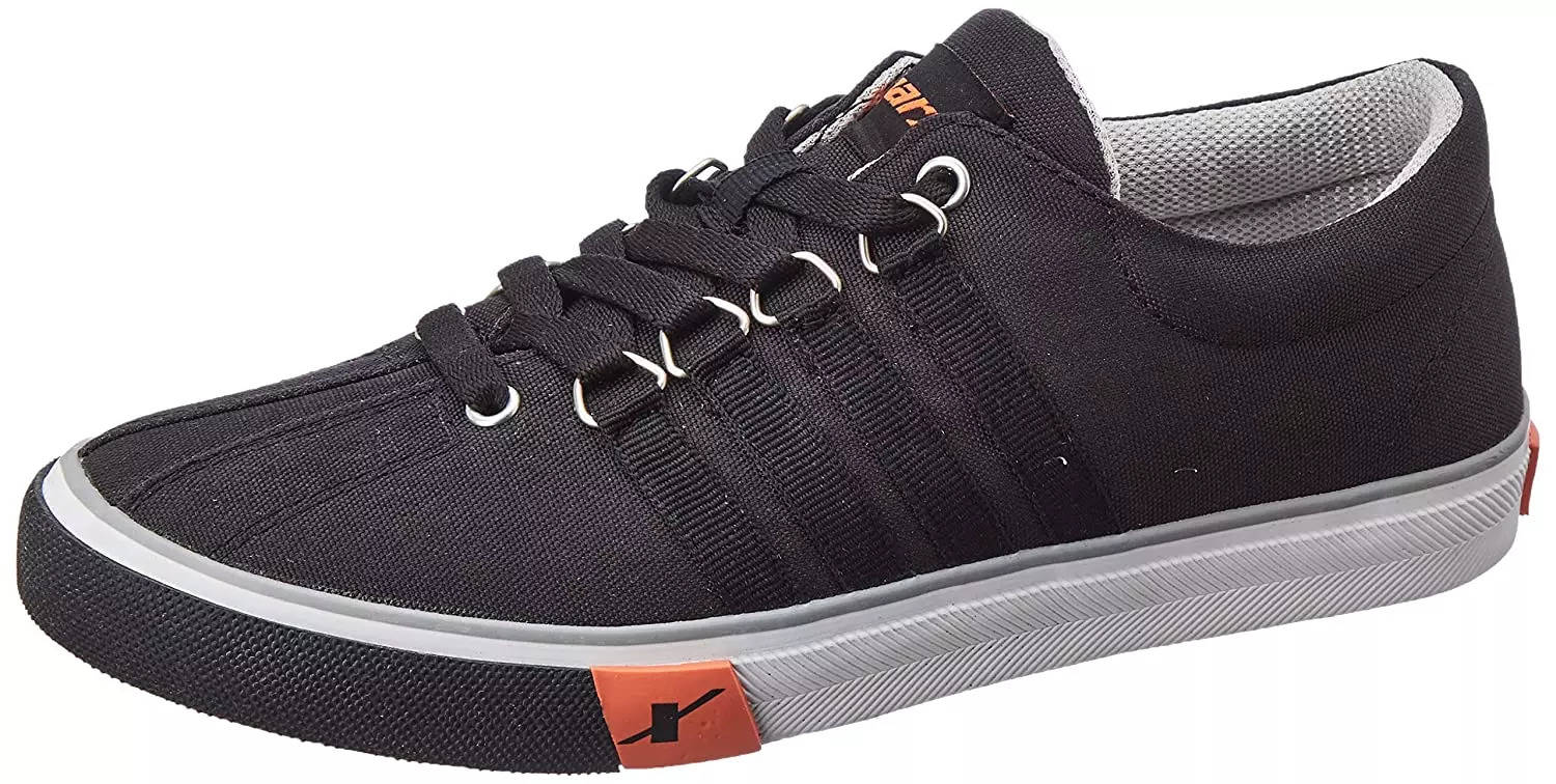 Black Sneakers for Men: 8 Most Popular Black Sneakers for Men at Best  Prices - The Economic Times