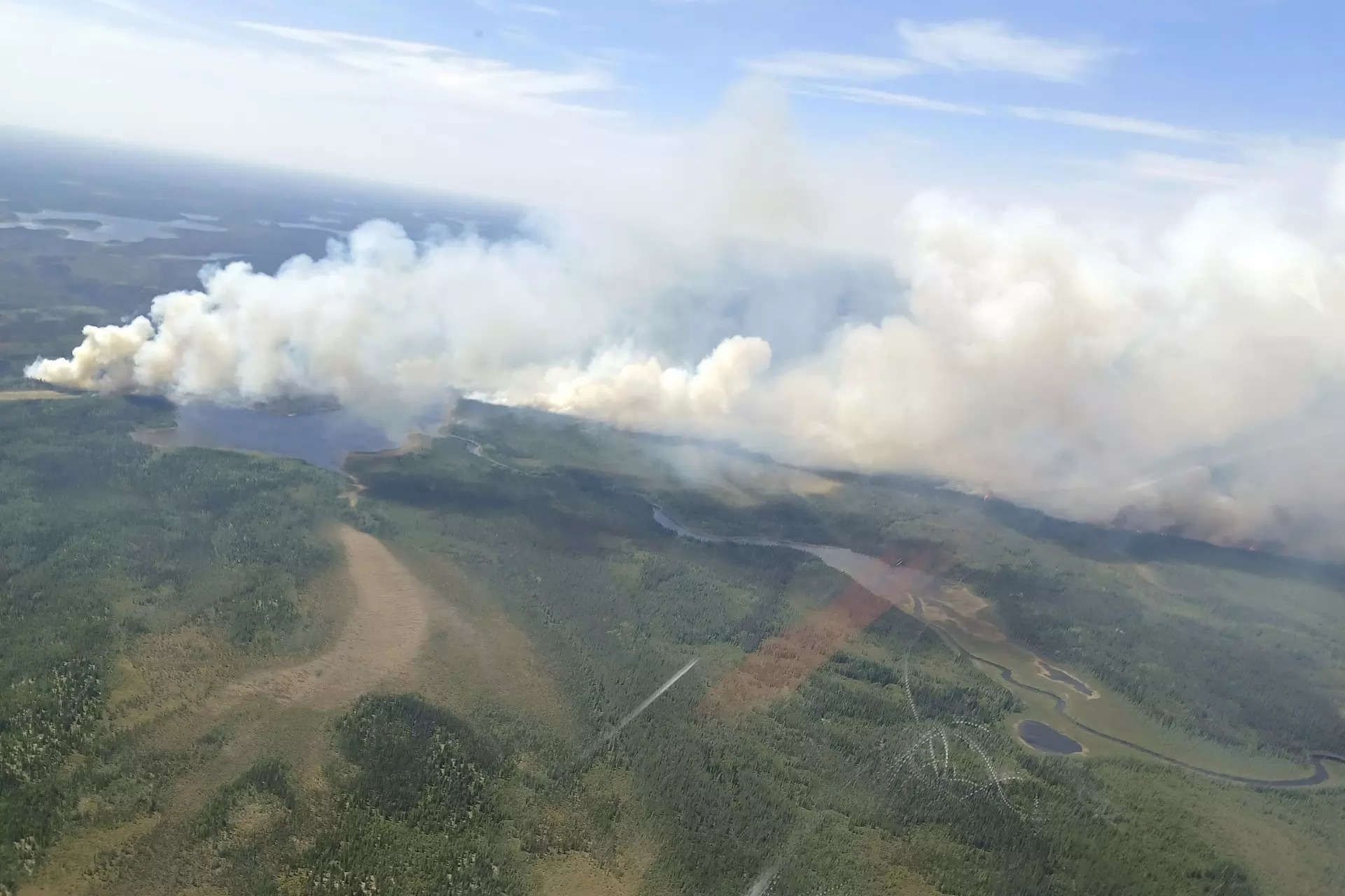 canada wildfire Canada wildfires Smoke spreads across America; heat