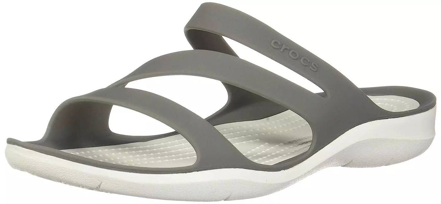 Crocs women online slippers