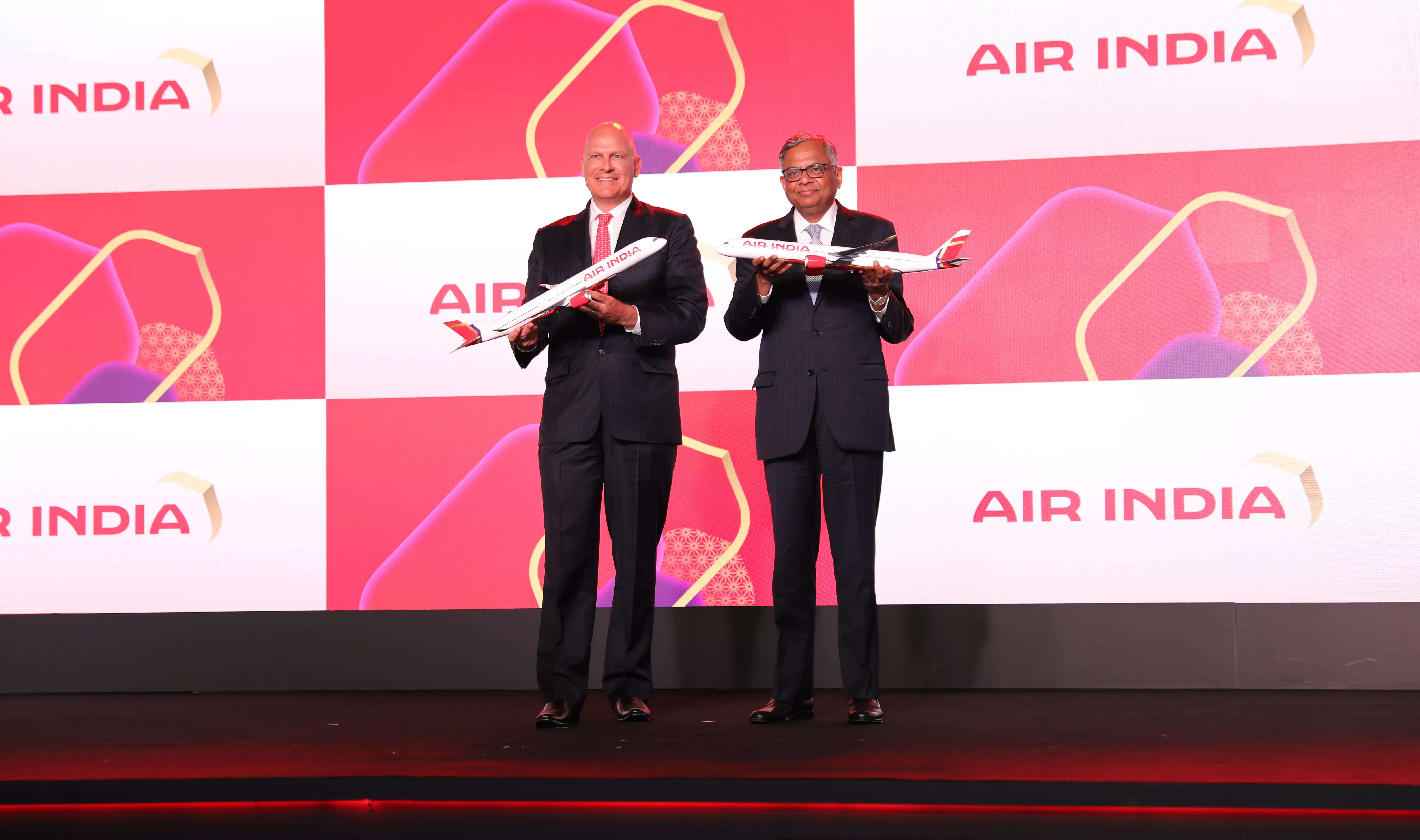 Air India Flights To Get a Makeover: Tata-Owned Carrier Debuts New Logo &  Design