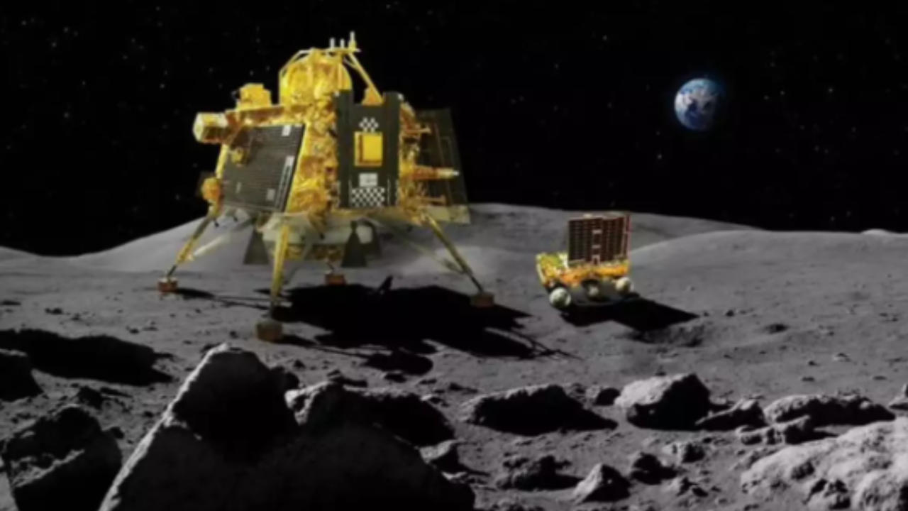 Chandrayaan rover discovers minor elements