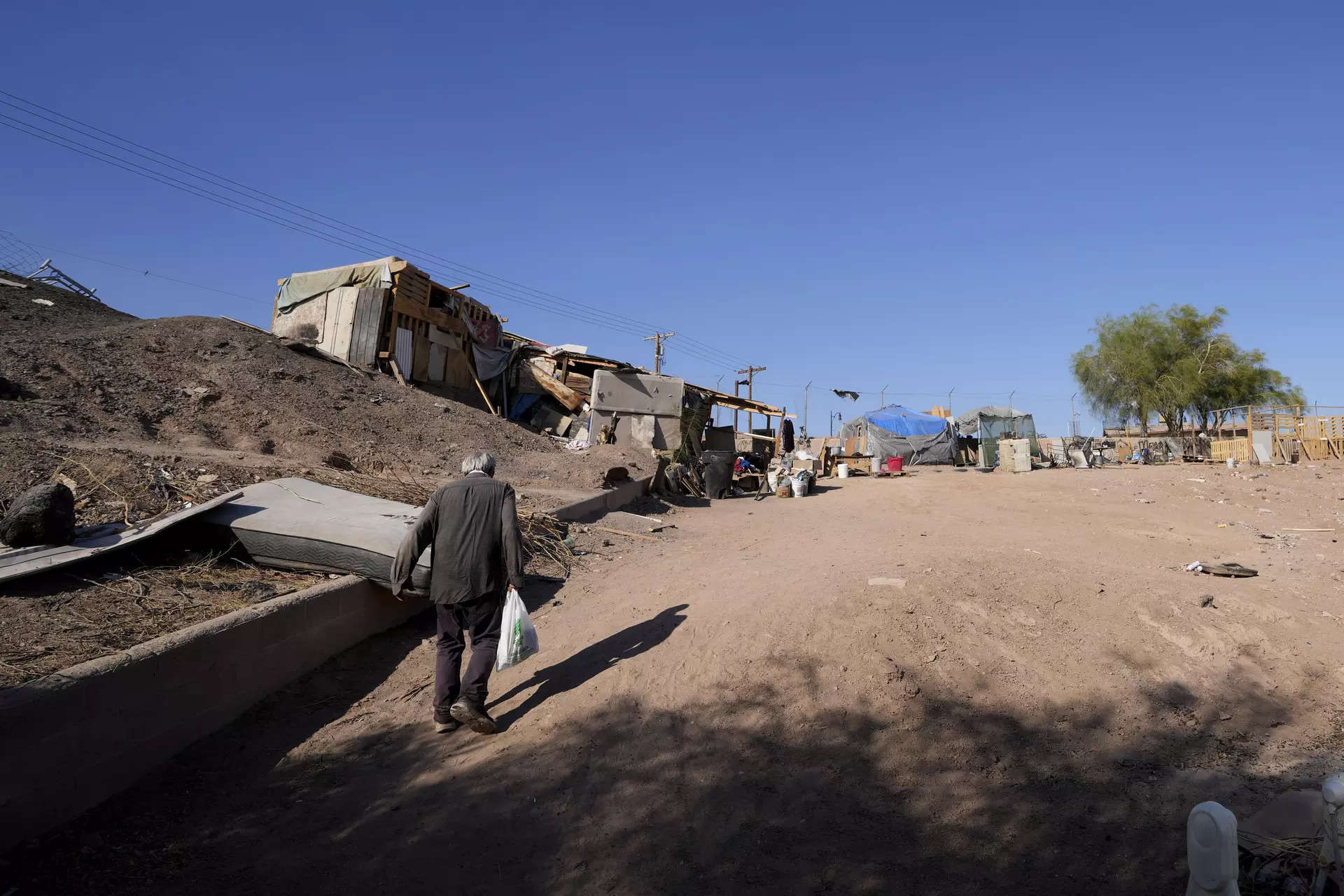 A Haitian migrant's harrowing journey to the Texas-Mexico border