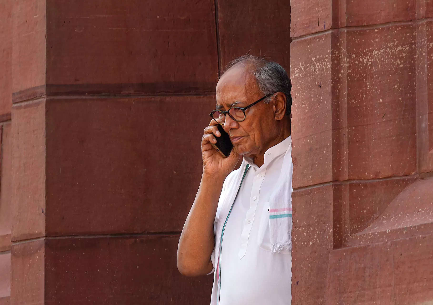 Digvijaya accuses MP govt of diverting public funds for BJP's 'election agenda', CM Chouhan hits back 