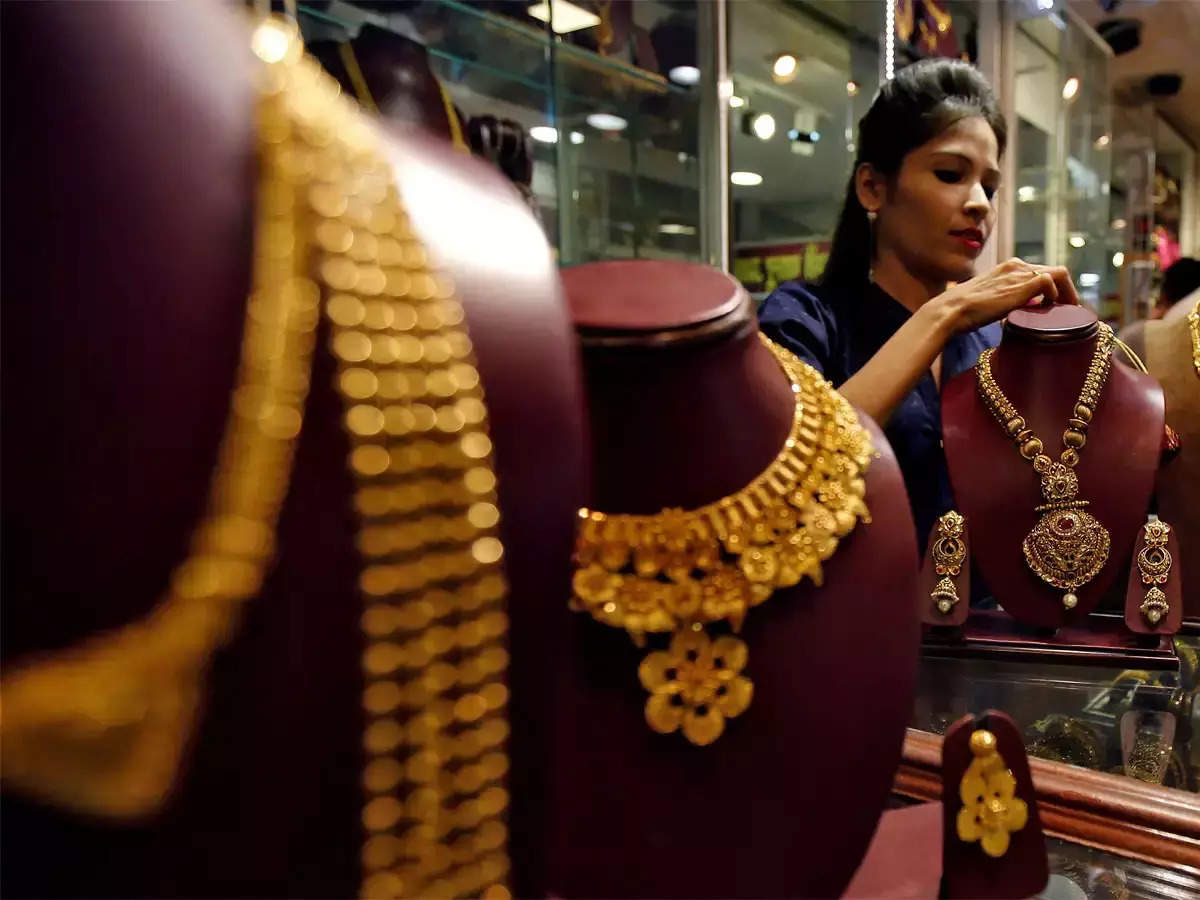 RBI's status quo on rates to policy stance will give a boost to jewellery: Analysts 