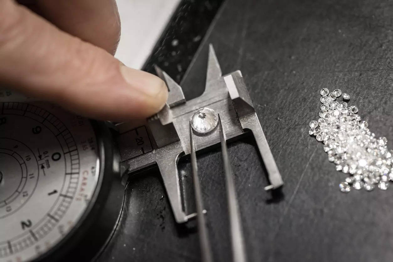 De Beers' Production Down in Q2 2023 - Israeli Diamond Industry