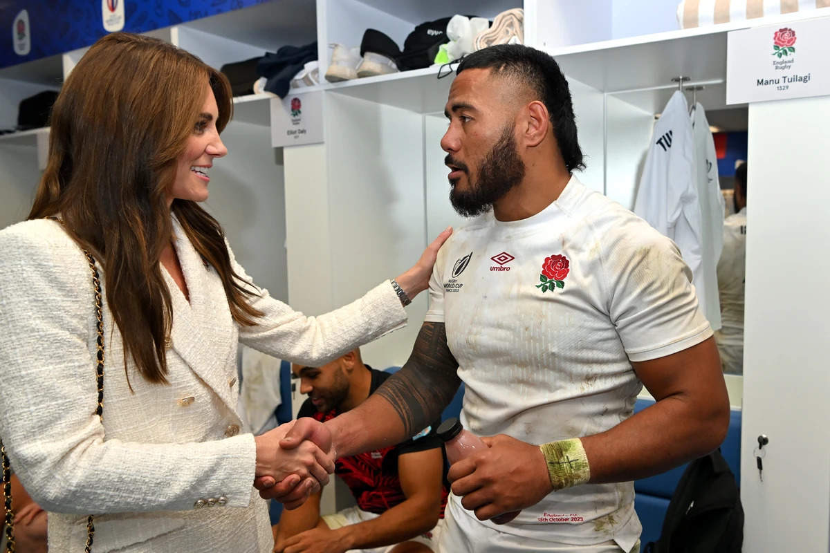 rugby world: Rugby World Cup: Kate Middleton surprises England team in  changing room - The Economic Times