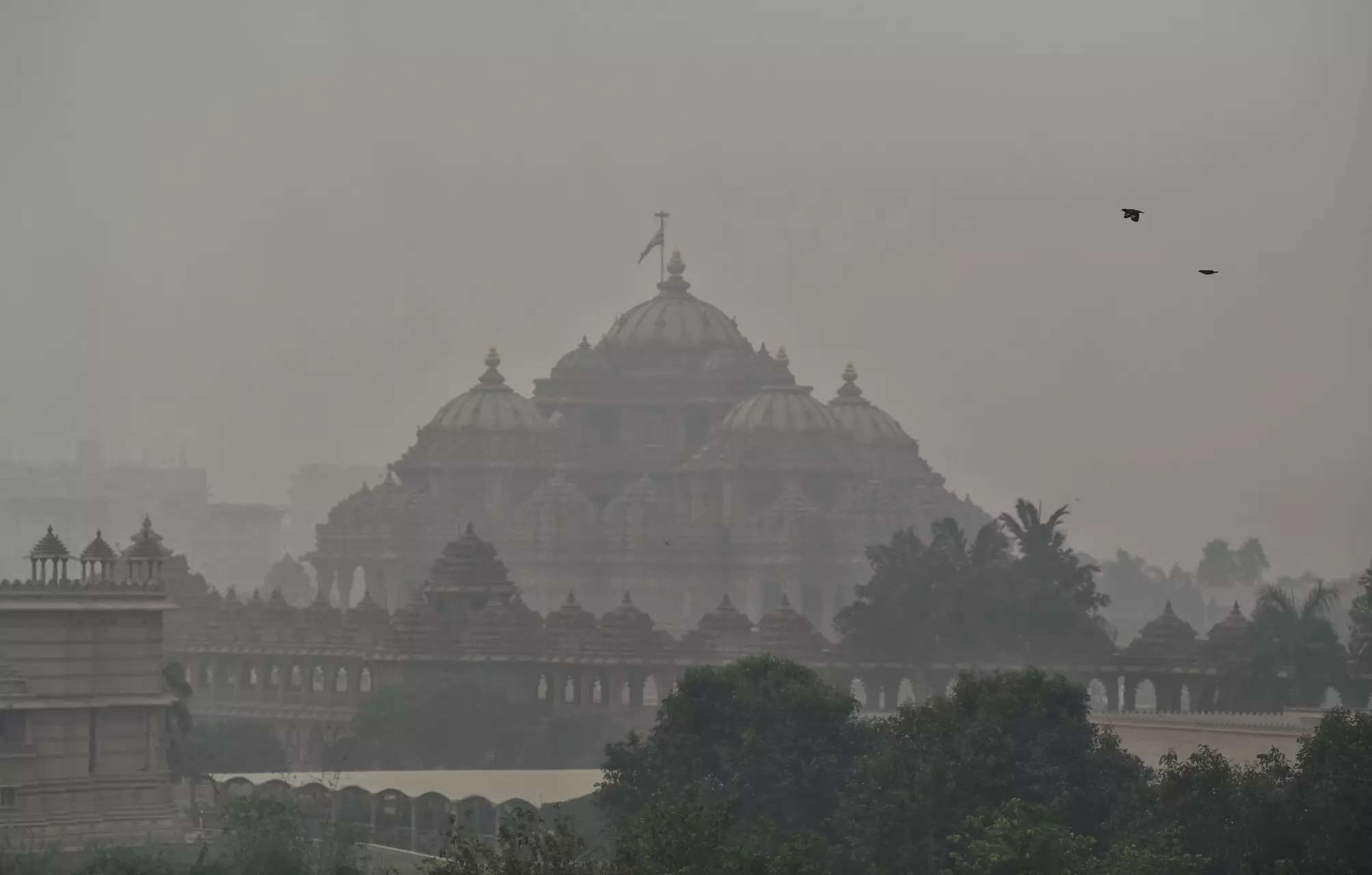 Severe or worse air quality in Delhi for fourth day on trot 