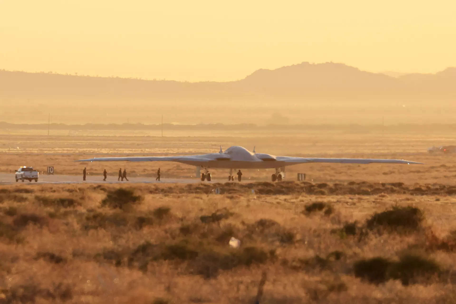 B-21 Raider Stealth Bomber: B-21 Raider Stealth Bomber: The U.S Fighter ...