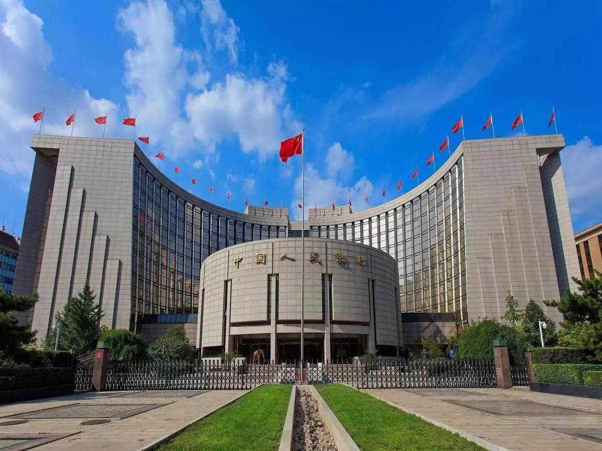 China: Millions blacklisted for debt as loan defaults hit record high 