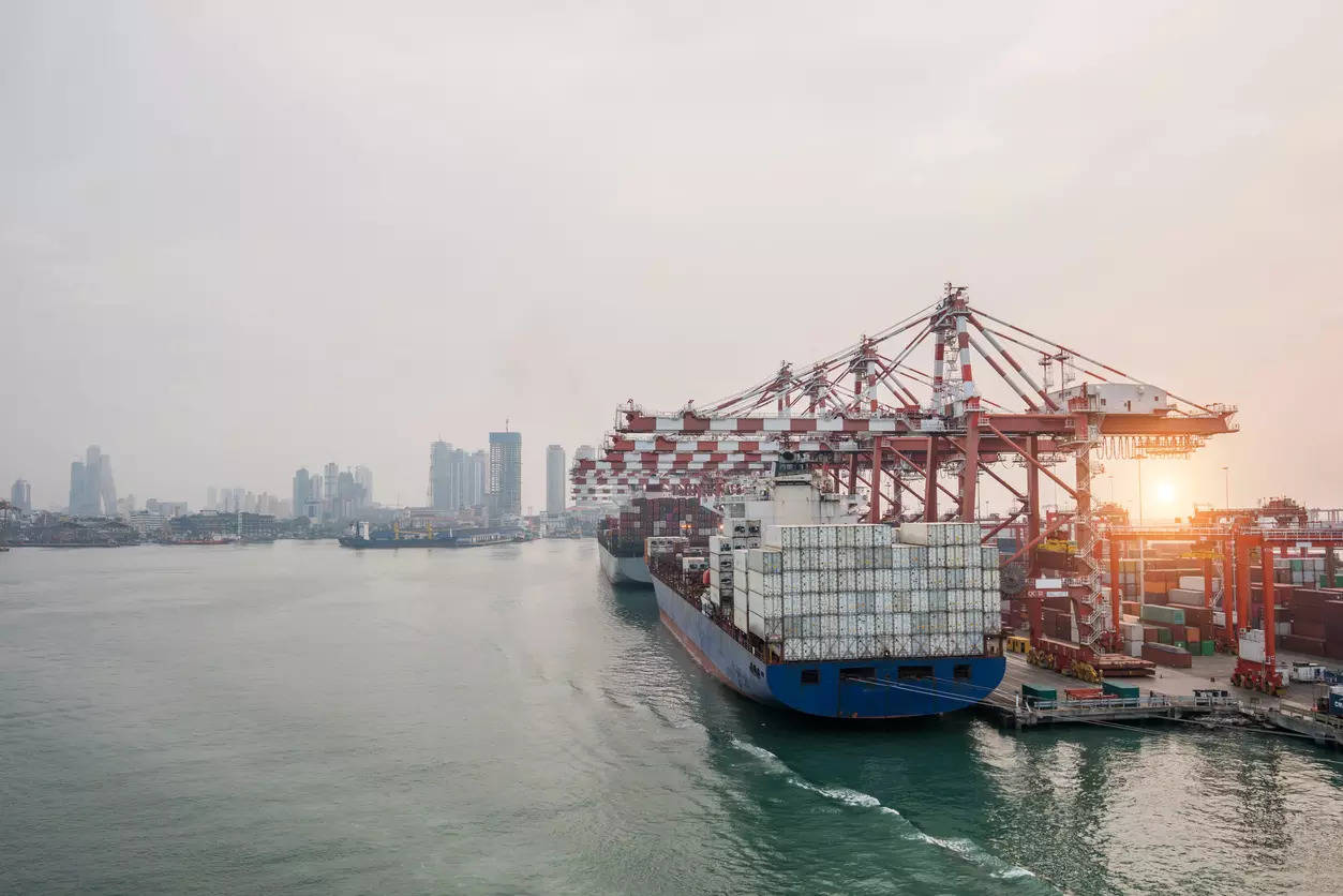 Maersk, Hapag-Lloyd team up in shakeup of ship alliances 