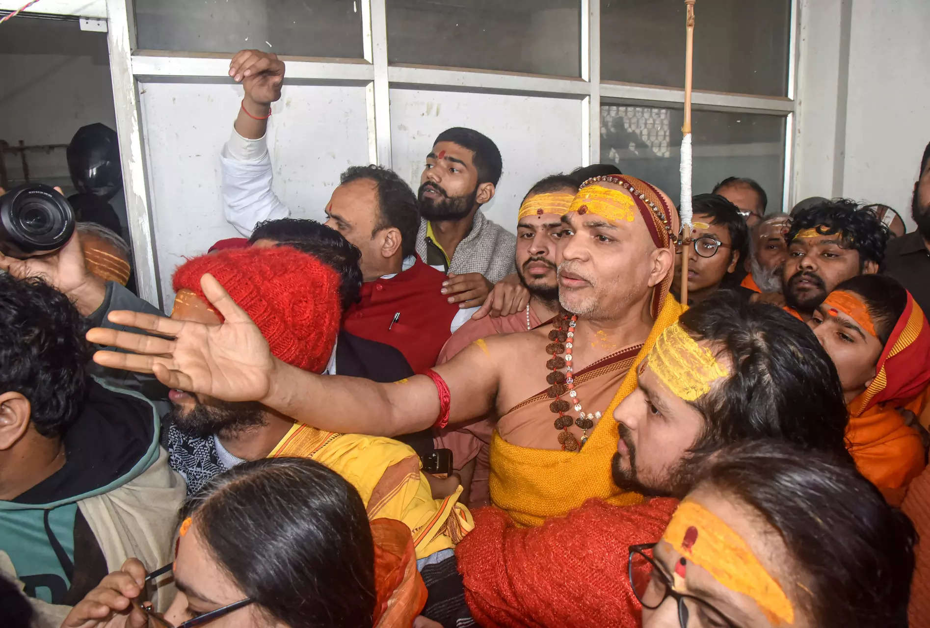 Jyotish Peeth Shankaracharya stopped from conducting 'parikrama' of Gyanvapi area 