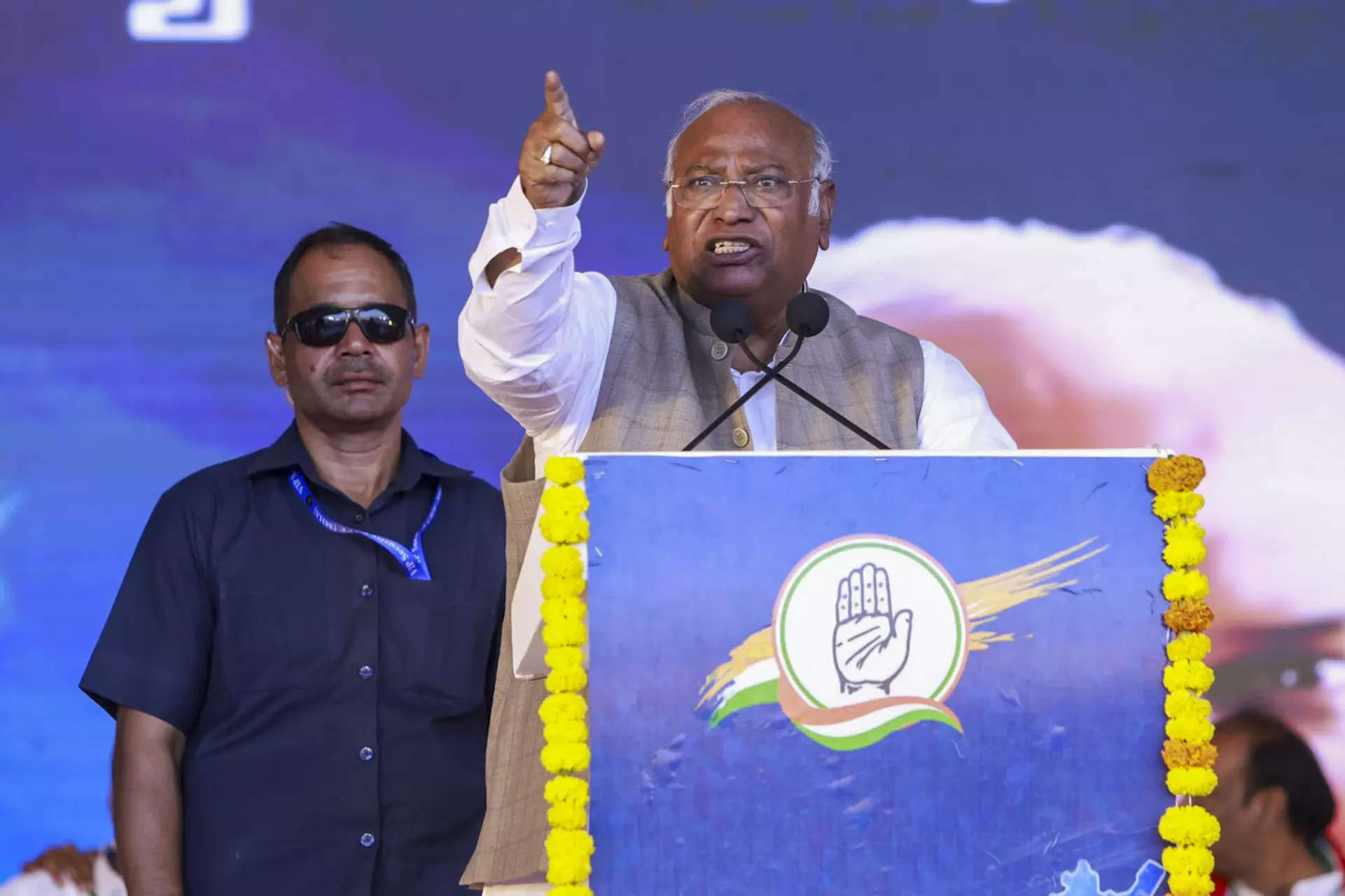 Congress' Kharge targets Centre, says Household Consumption Expenditure Survey 'election-inspired' 