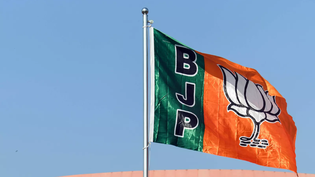 Lok Sabha polls: Four BRS leaders and one Congress leader from Telangana join BJP 