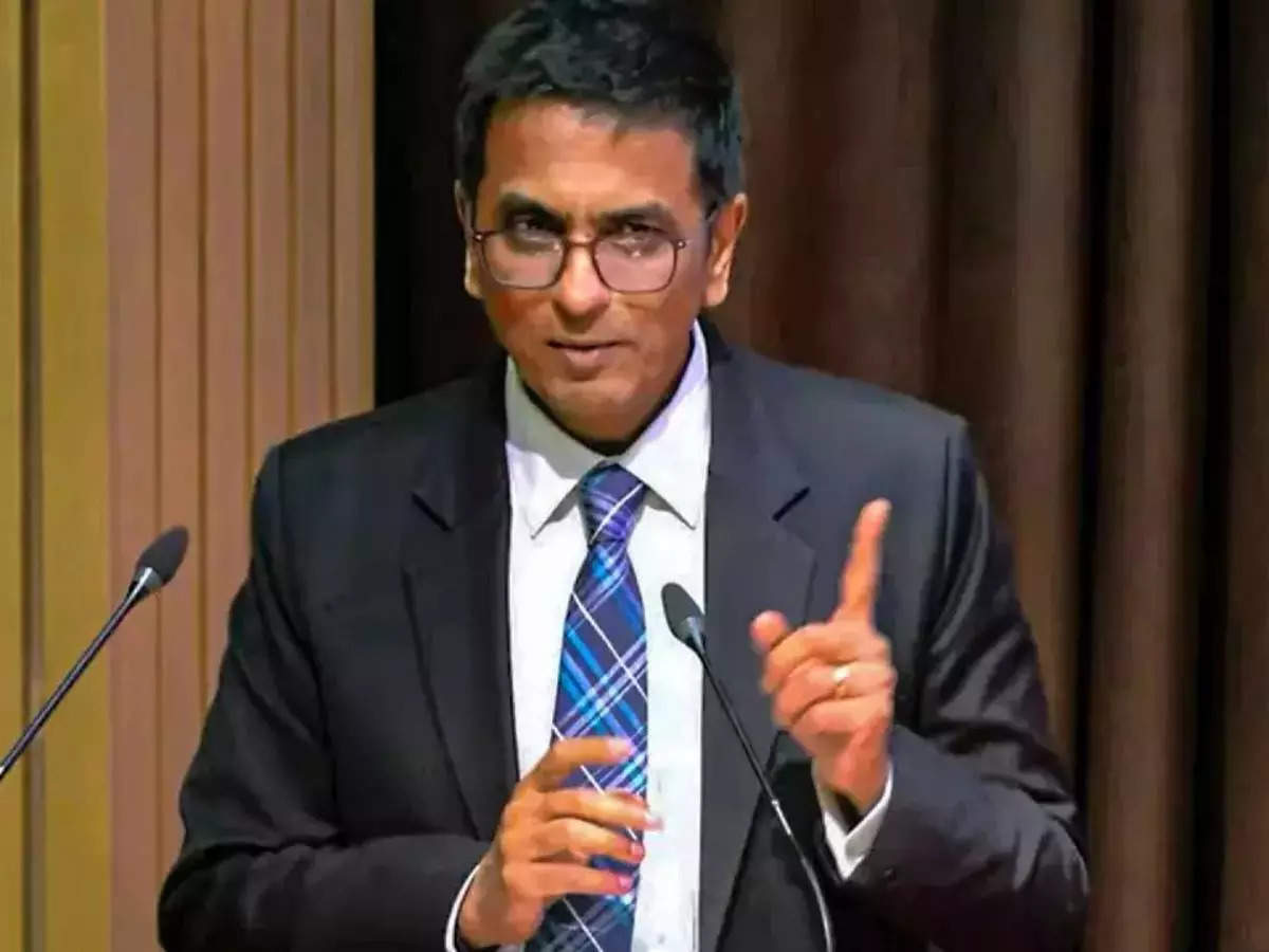 Lawyers commenting on pending cases, judgements is very disturbing trend: CJI Chandrachud 