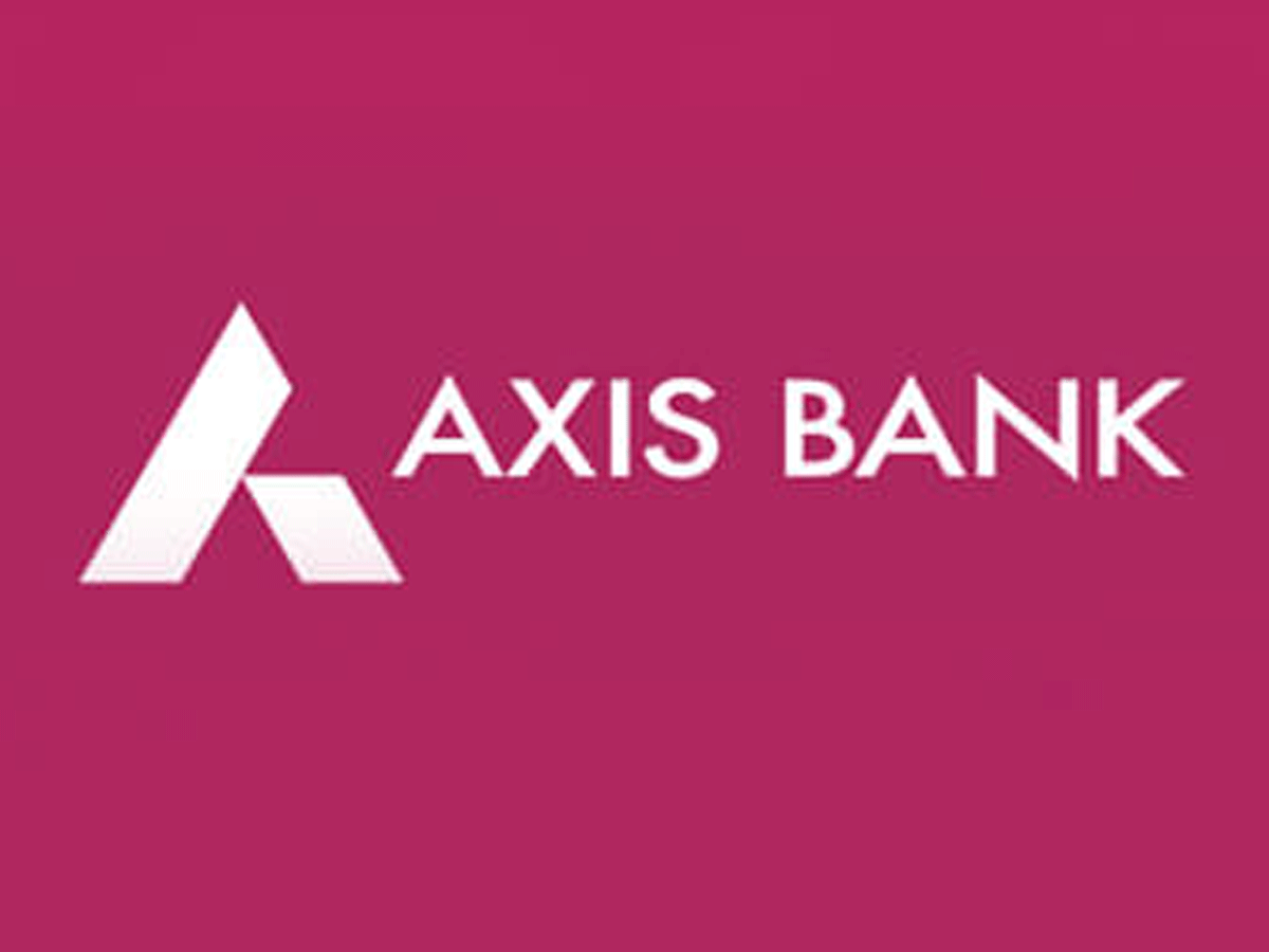Axis Bank Share Price Today Live Updates: Axis Bank  Closes at Rs 1051.9 with 1-Month Return of -0.89% 