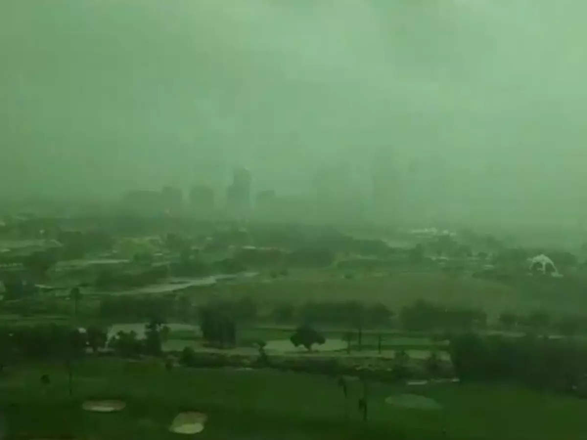 Dubai's green sky during storm and rain surprises residents. Was it the rare derecho? 