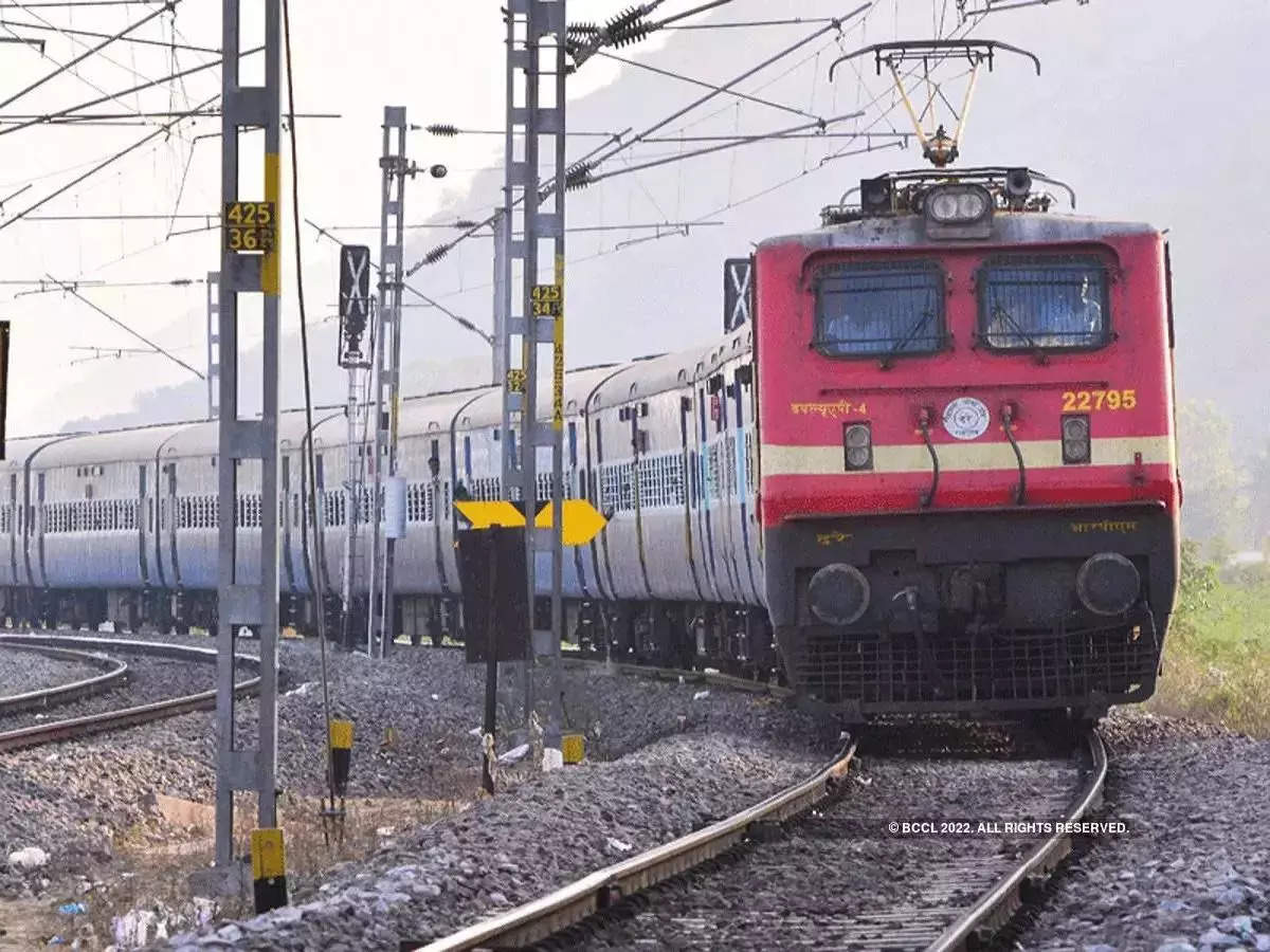 Indian Railways targets raking in Rs 5,400 crore from scrap sale 
