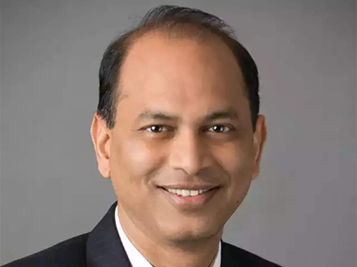 Keep things simple, don't deviate from your disciplined approach for decent returns: Sunil Singhania 