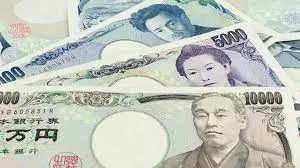 Yen sinks to 34-year low past 160 per dollar 