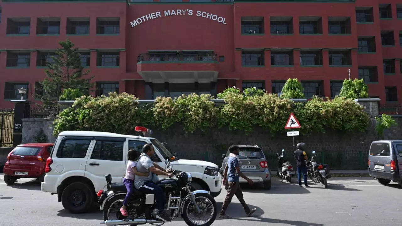 Delhi schools bomb threat: Email contains word 'Sawaraiim', used by Islamic state since 2014 