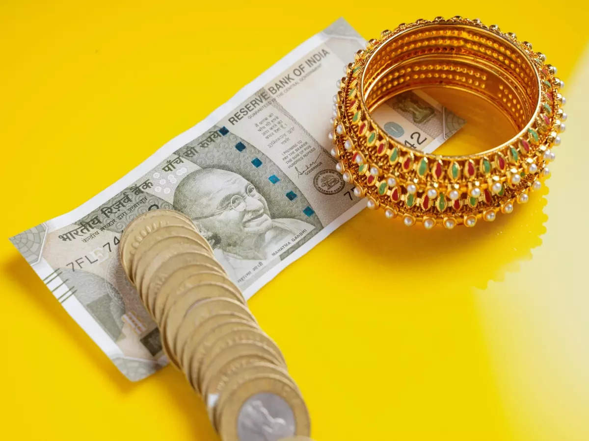19% annual returns in 10 years on buying gold on Akshaya Tritiya; Should you invest in gold this year too? 