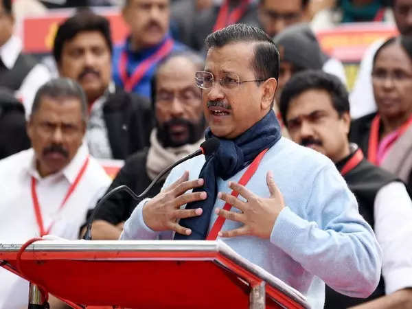 SC gives time to Kejriwal to settle dispute with complainant in defamation case 