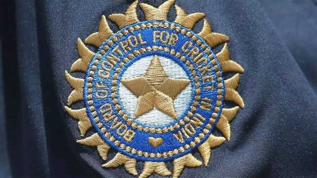 BCCI invites applications for head coach post of men's team as Dravid's term ends in June 