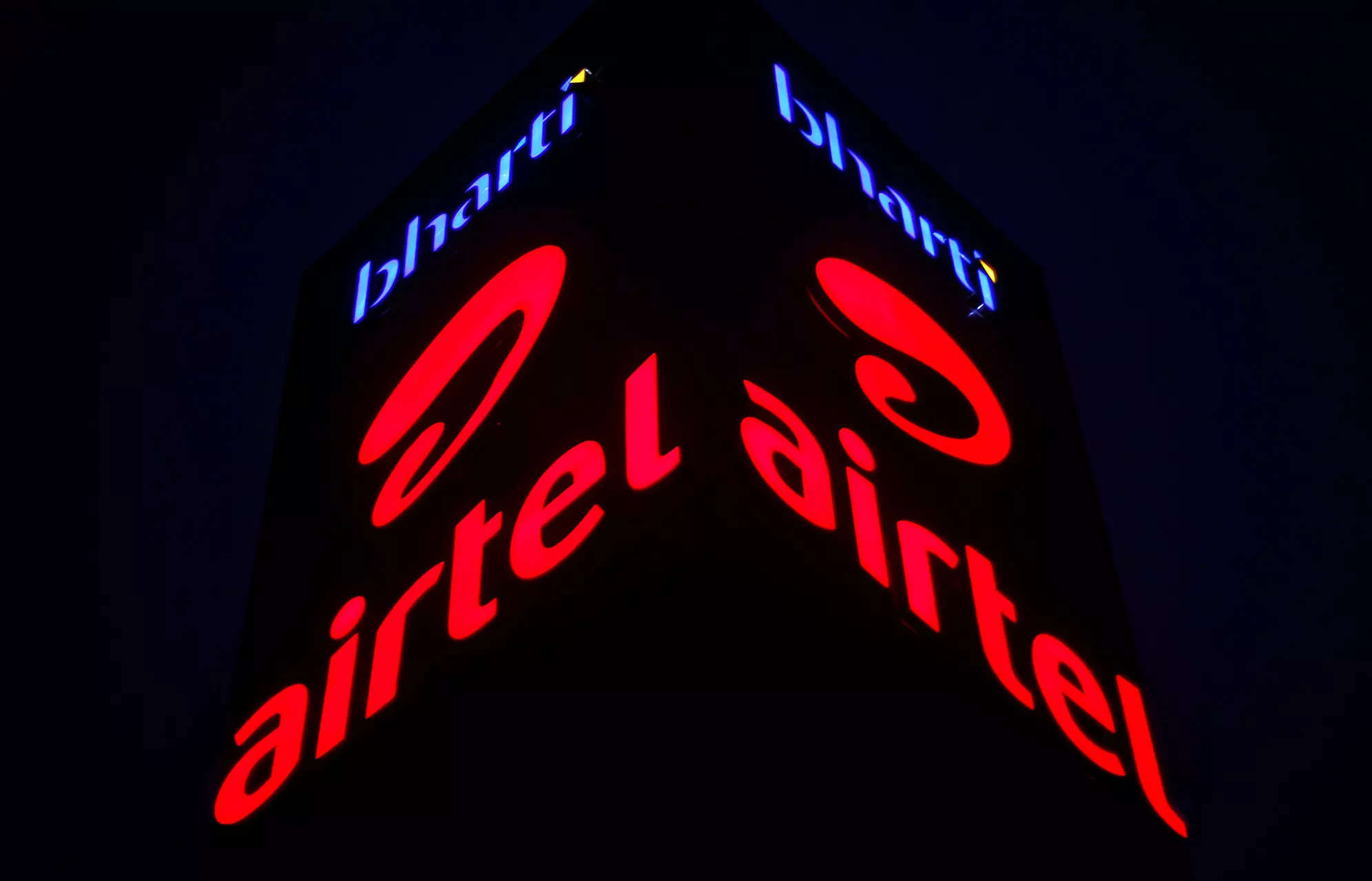 Airtel trades higher amidst high data user addition in Q4 