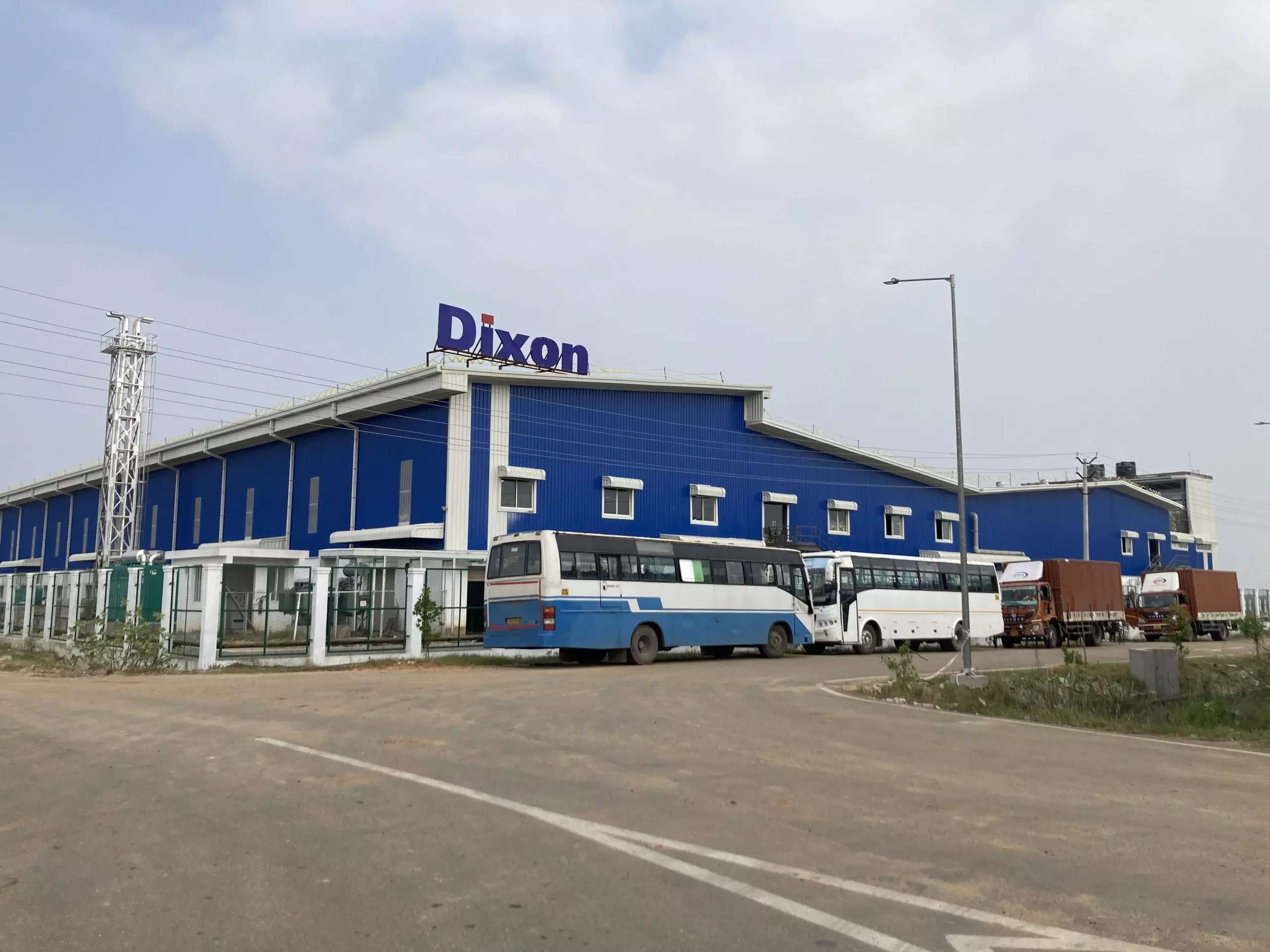 Dixon ropes in Realme, plans to manufacture display modules for mobile phones: MD 