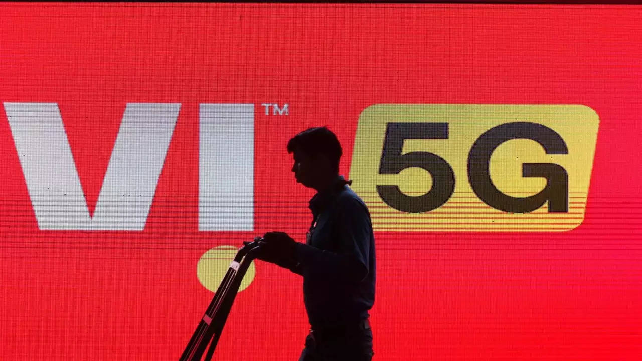 Vi mulls rolling out 5G on large scale in 6 months, plans up to Rs 55,000 cr investment in 3 yrs 